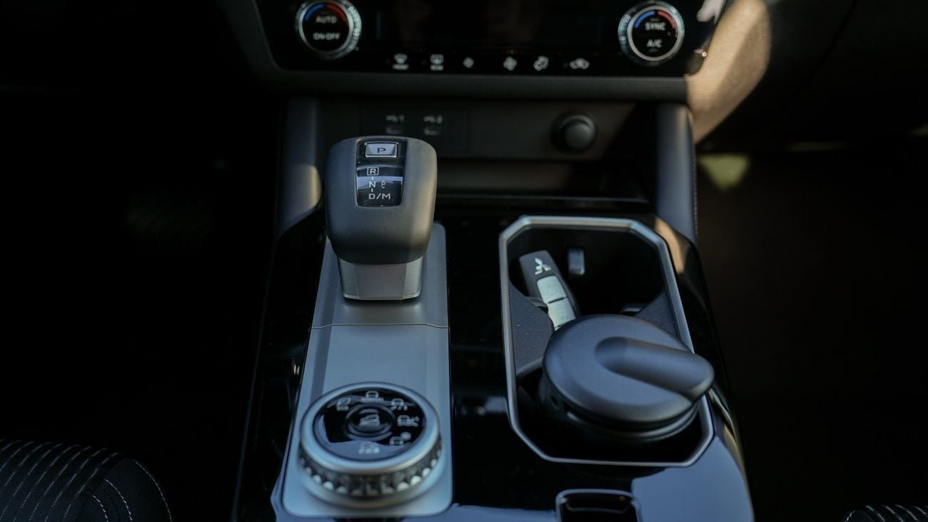 ميتسوبيشي آوتلاندر ميتسوبيشي أوتلاندر 2026 – الفئة المتوسطة (G12) 2.5 لتر | SUV بسبعة مقاعد | مواصفات الخليج | للتصدير