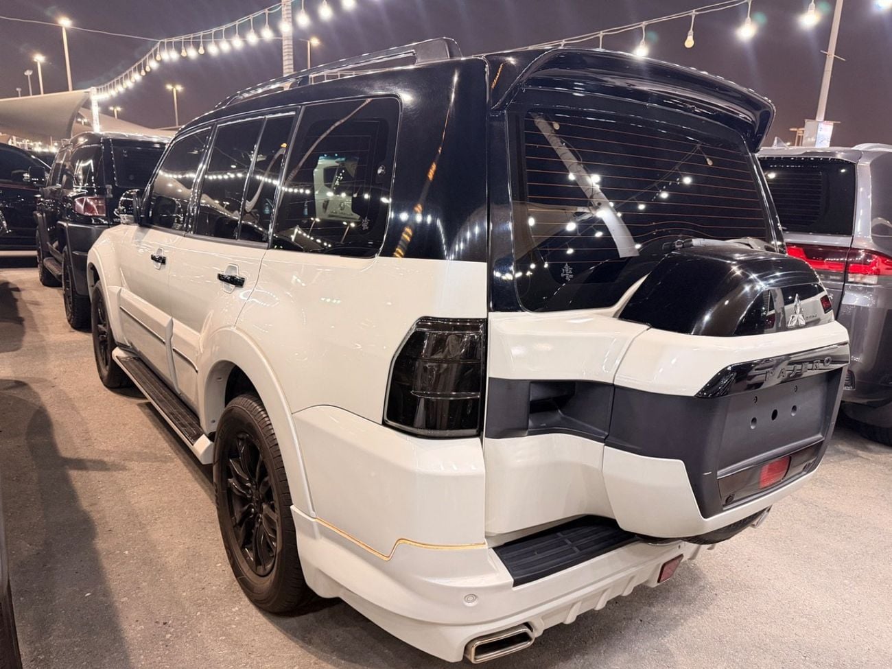 Mitsubishi Pajero GLS H/L SIGNATURE EDI
