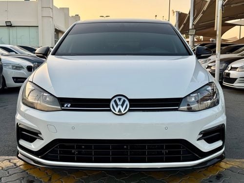Volkswagen Golf R
