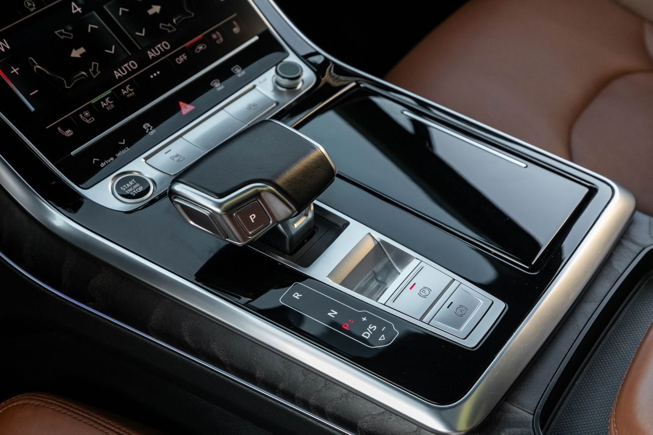 أودي Q7 Q7 S-Line 55 TFSI Quattro | 2,938 P.M | 0% Downpayment | WARRANTY!