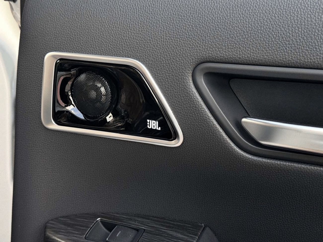 Toyota Land Cruiser TOYOTA LAND CRUISER 3.5L VXR TURBO DIESEL