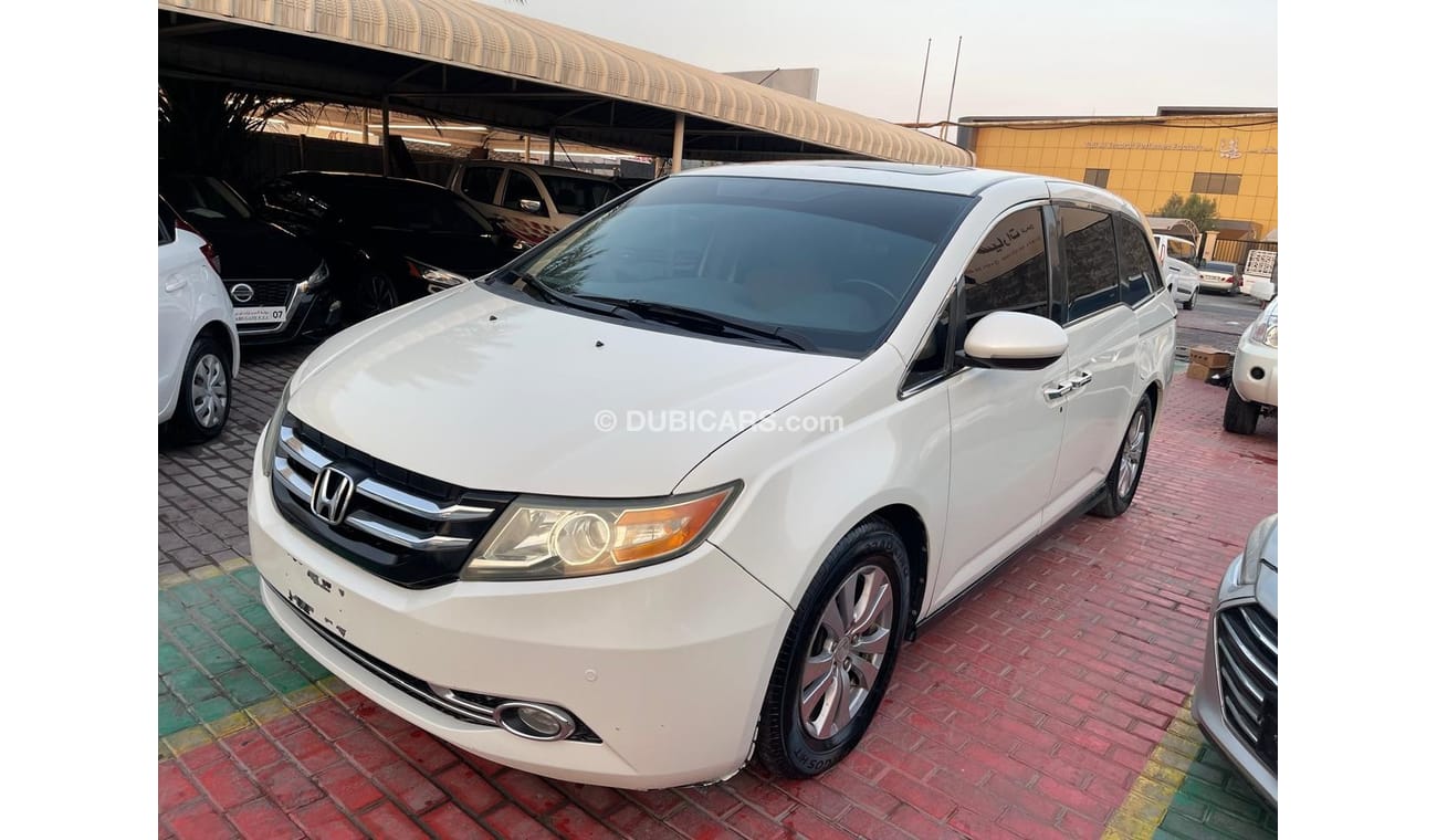 Used Honda Odyssey LX 2014 for sale in Dubai 783415
