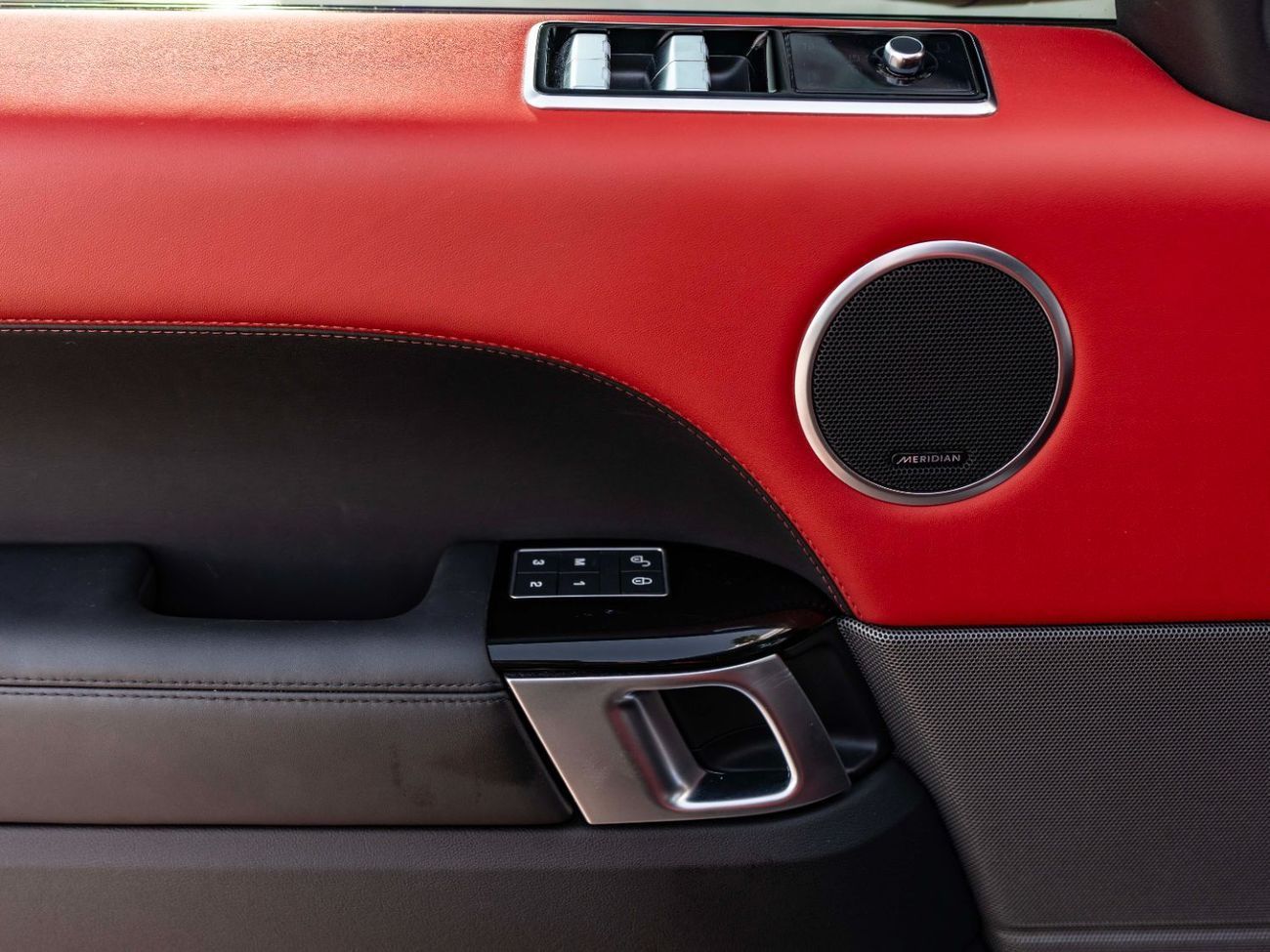 لاند روفر رينج روفر سبورت HSE Dynamic 5.0L (510 HP)