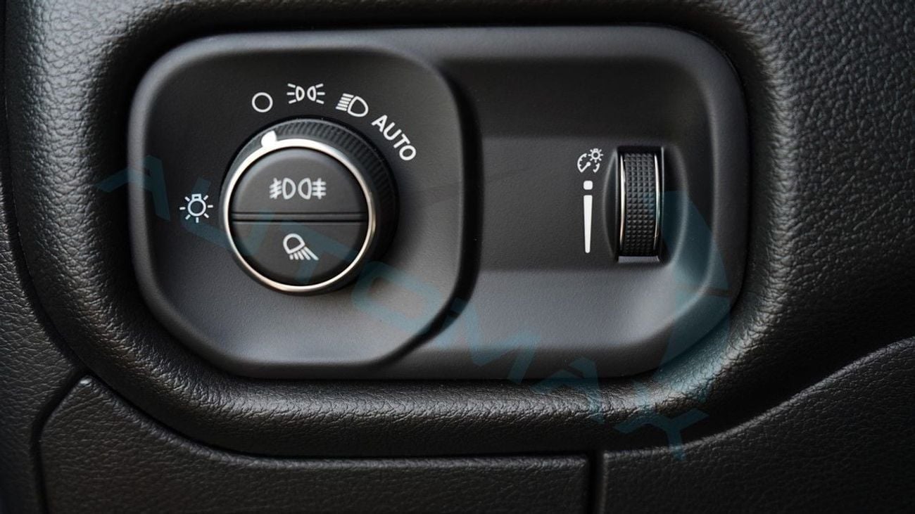 RAM 1500 (For Export , НА ЭКСПОРТ) PY 25/25 Tradesman Hurricane SO 3.0TT Crew Cab 4X4 GCC Без пробега