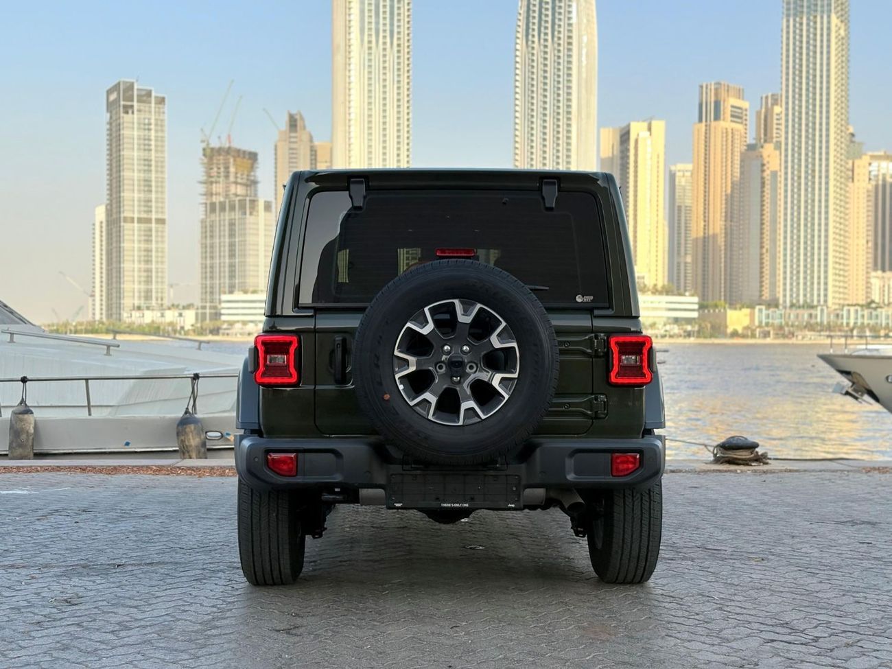 جيب رانجلر Unlimited Sahara 2.0L A/T