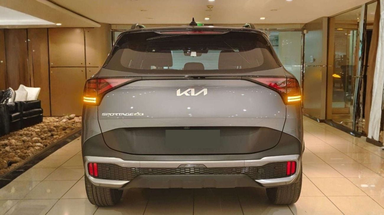 كيا سبورتيج SX 2.0L MPFI | Petrol | Automatic | All Wheel Drive | 5 Seats | 5 Doors