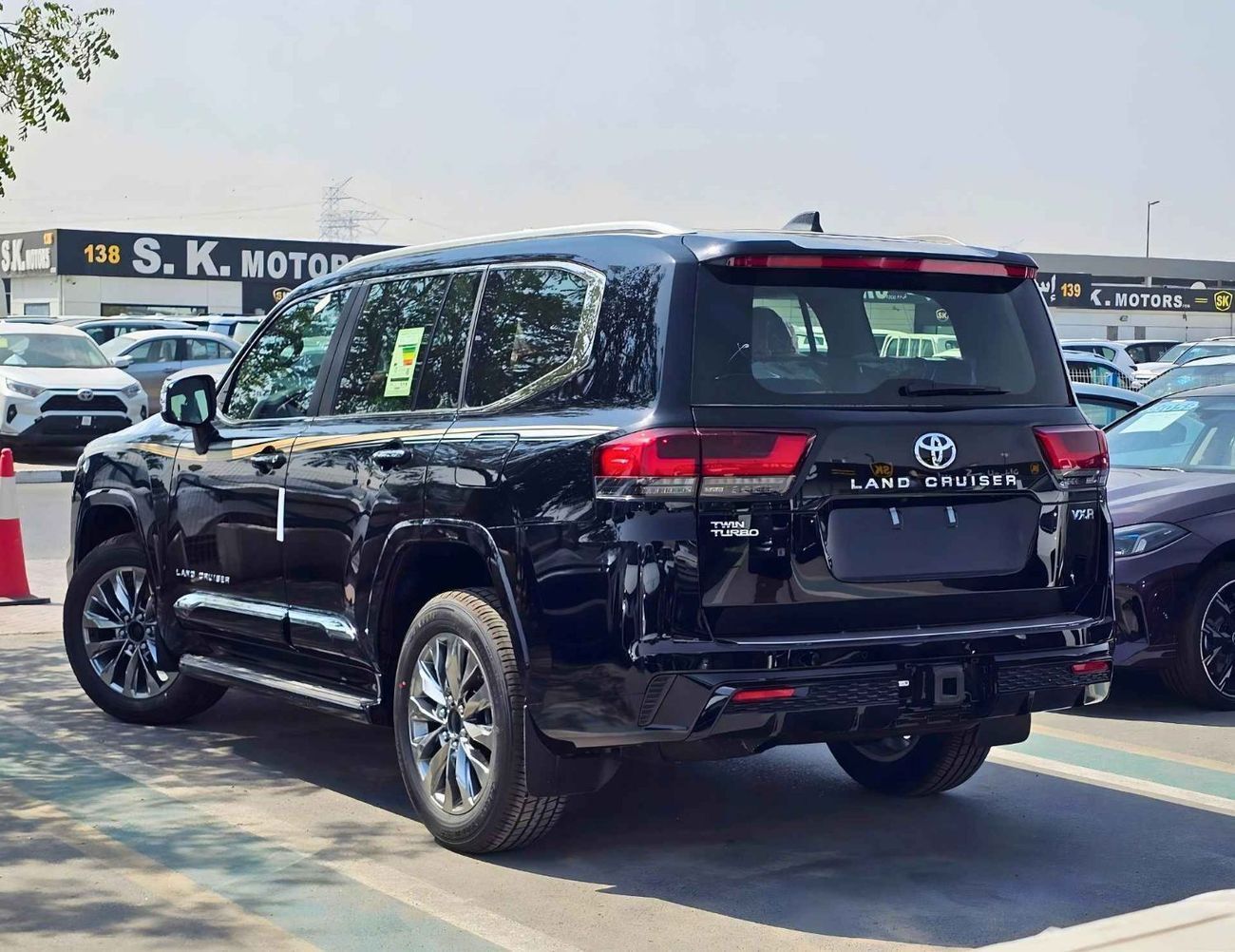 Toyota Land Cruiser VXR-Z TWIN TURBO / 3.5L PETROL V6 4WD / RADAR / 12.3" DVD+JBL / HEADUP DISPLAY (CODE#LCVXRZOM)