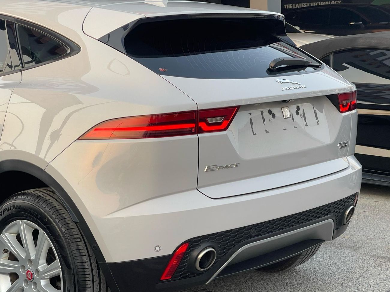 Jaguar E Pace