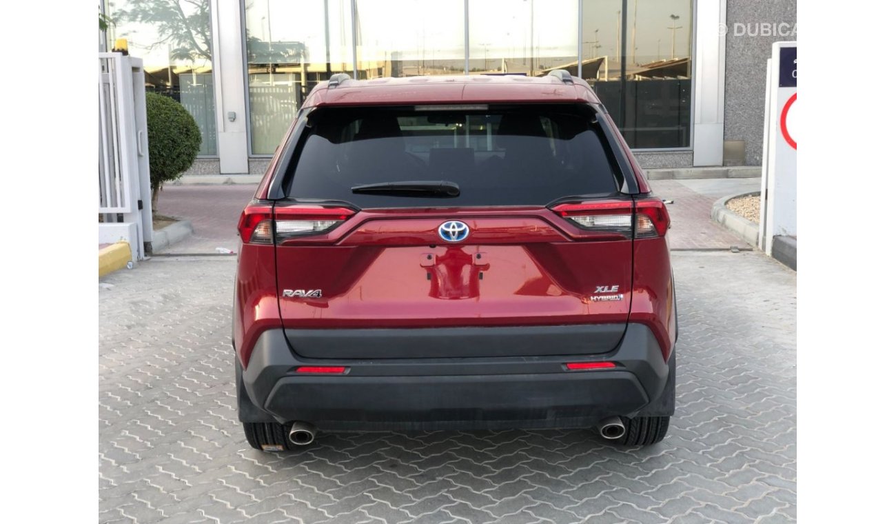 Toyota RAV4 XLE Canadian importer