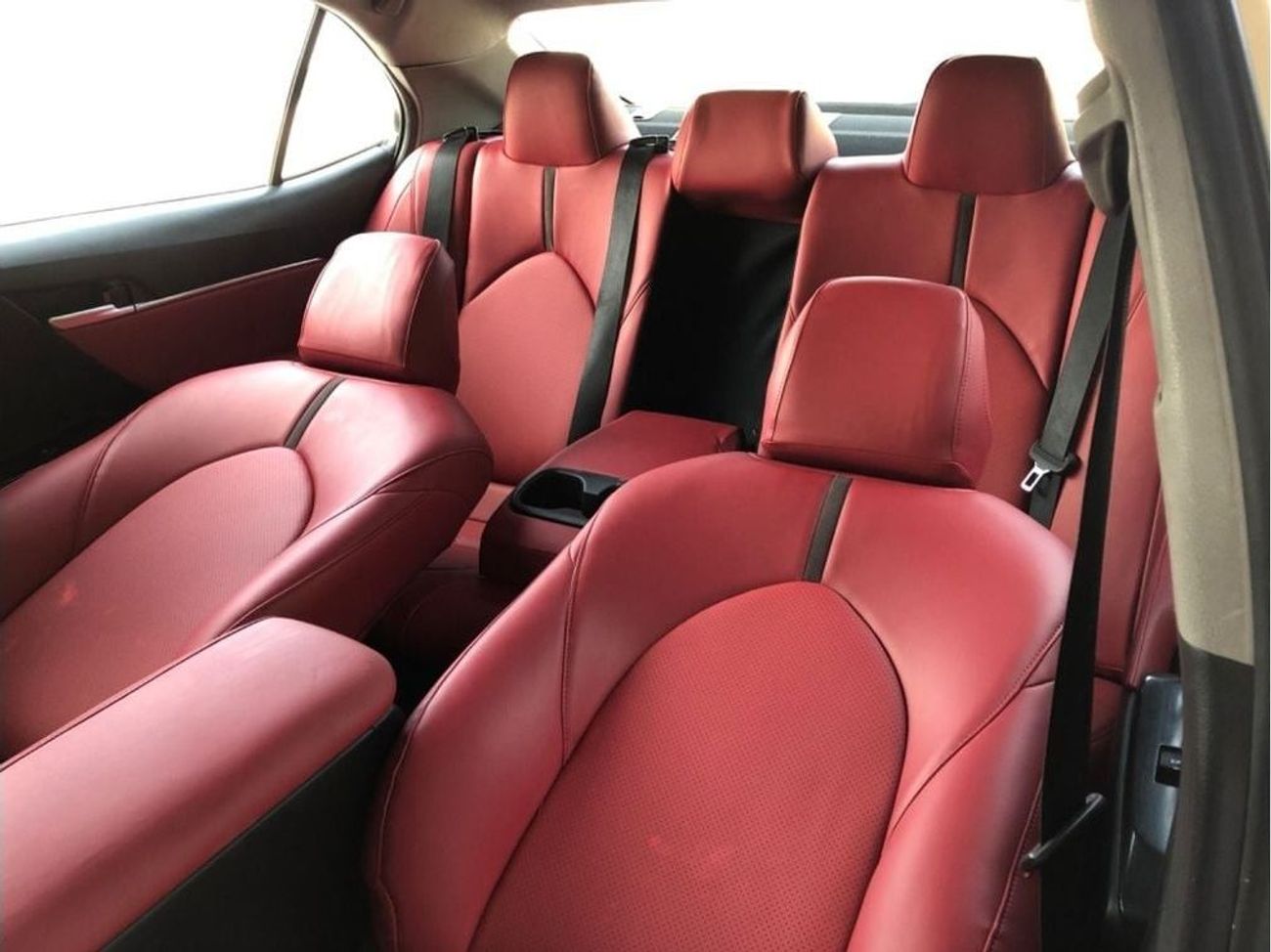 Toyota Camry LE Hybrid 2.5L (TAKCI)