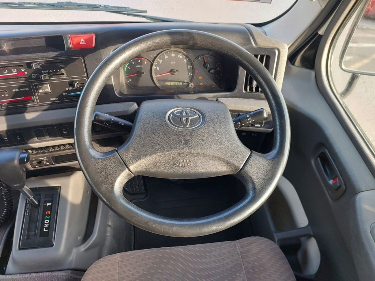 Toyota Coaster TOYOTA COASTER BUS RHD 2017 MODEL 4.0 L DIESEL AUTOMATIC(PM00207)