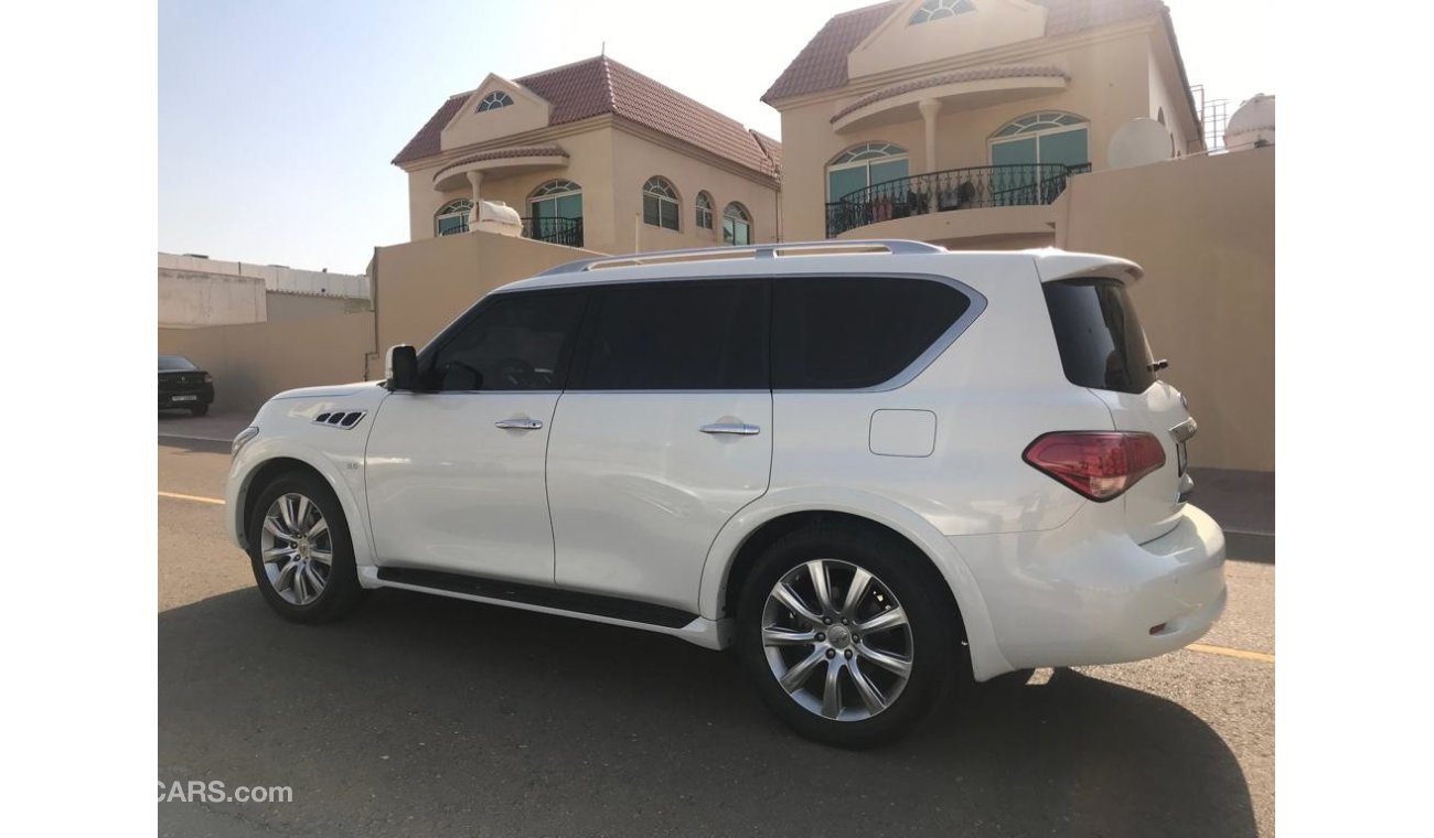 Infiniti QX80