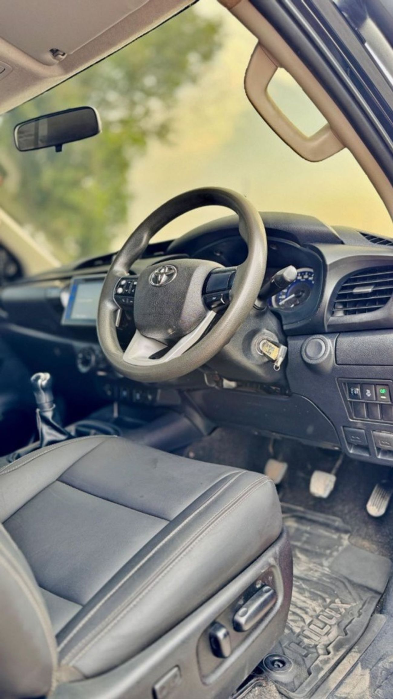 Toyota Hilux FULLY OFF-ROAD MODIFIED | 2.8L DIESEL ENGINE | MANUAL TRANSMISSION | RHD