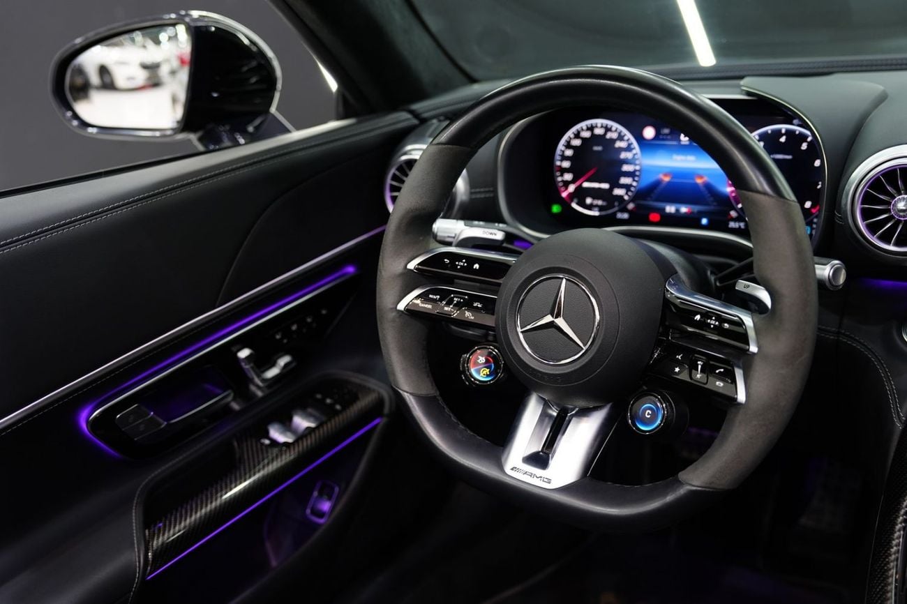 Mercedes Benz SL63 AMG STANDARD 2023 Mercedes-Benz SL 63 AMG, Dynamic PLUS Pack, AMG Track Pace, Front Lift System, Carbon Interior!
