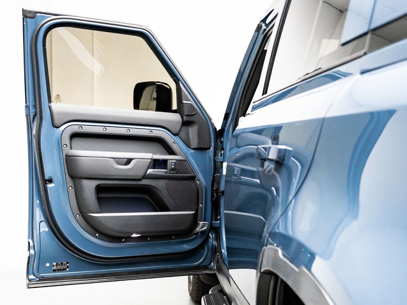 Land Rover Defender P300 110 2.0L (5 Seater) The BEST Ramadan Offer in the UAE - Limited Time Only, 2029 Land Rover Warr