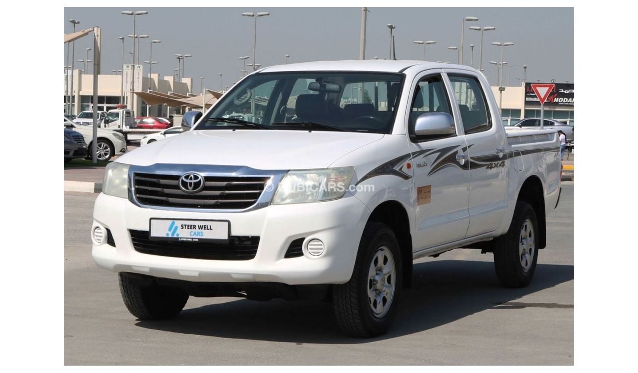 تويوتا هيلوكس 2015 | HILUX 4X4 DIESEL - DOUBLE CABIN PICKUP WITH GCC SPECS AND EXCELLENT CONDITION