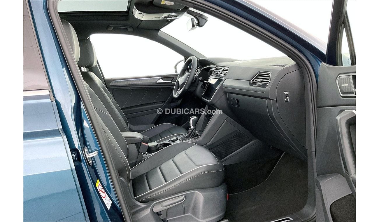 Volkswagen Tiguan R-Line | 1 year free warranty | 0 down payment | 7 day return policy