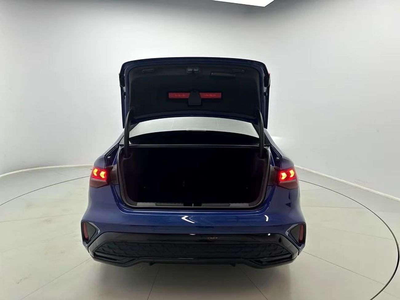 Audi A3 35 TFSI S Line 1.4L Sedan S line 35 TFSI 150hp (Ref# 43072)