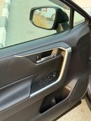 Toyota RAV4 XSE Hybrid Full Option