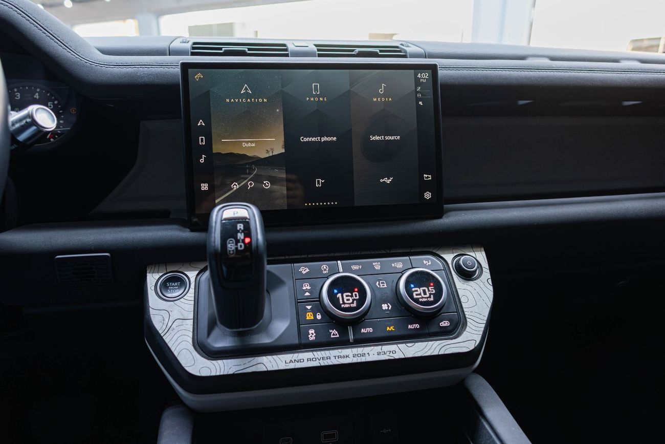 Land Rover Defender 110 S P300 2.0L