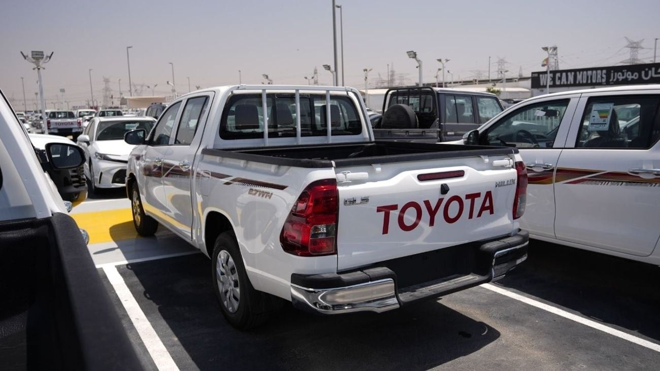 تويوتا هيلوكس GL 2.7L Double Cab Utility AWD
