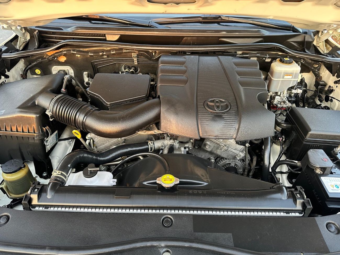 Toyota Land Cruiser GXR 4.0L