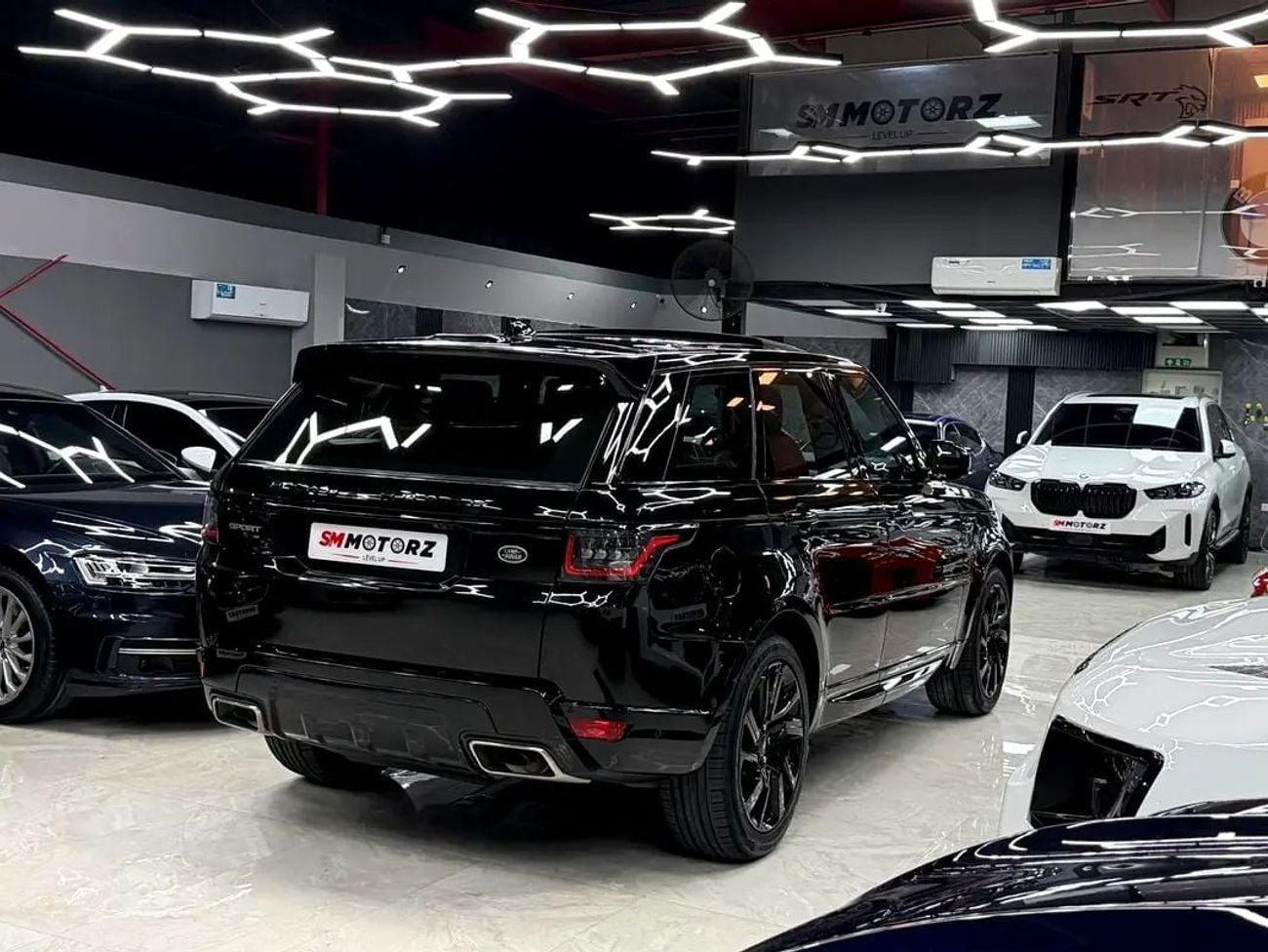 Land Rover Range Rover Sport HSE DYNAMIC