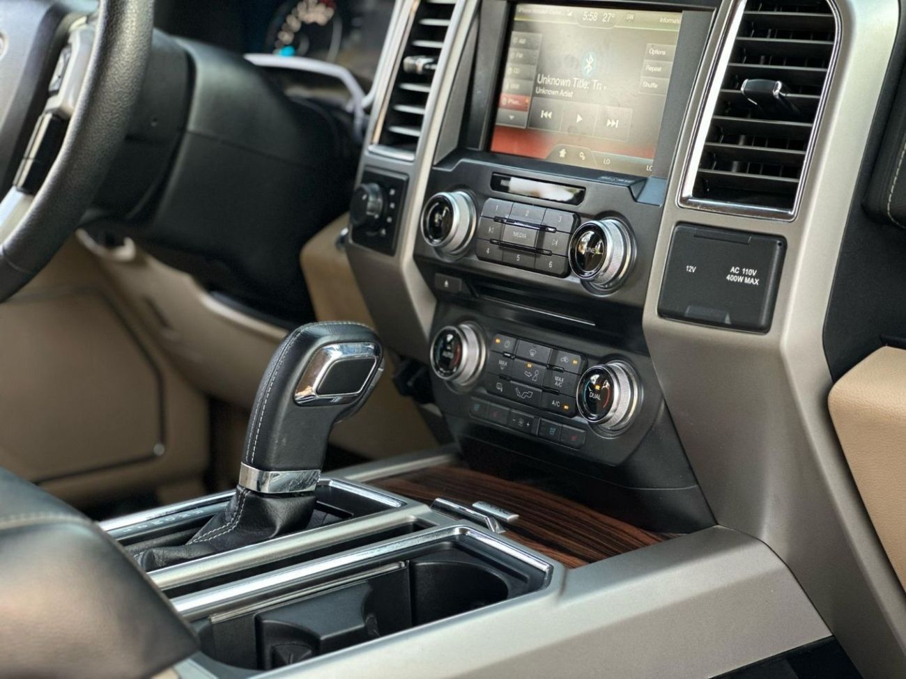 Ford F 150 Lariat 5.0L