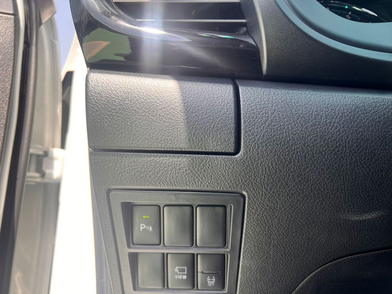 تويوتا هيلوكس ADV 4.0L