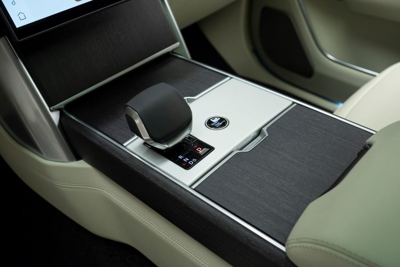 لاند روفر رينج روفر Autobiography P530 4.4L