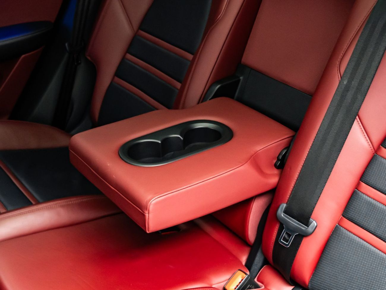 Porsche Cayenne Turbo 4.0L (550 HP) 2019 Porsche Cayenne Turbo, June 2026 Porsche Warranty, Full Service History, Lo