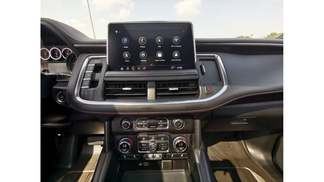 Chevrolet Suburban Chevrolet RST Suburban Diesel - 2021 - Black