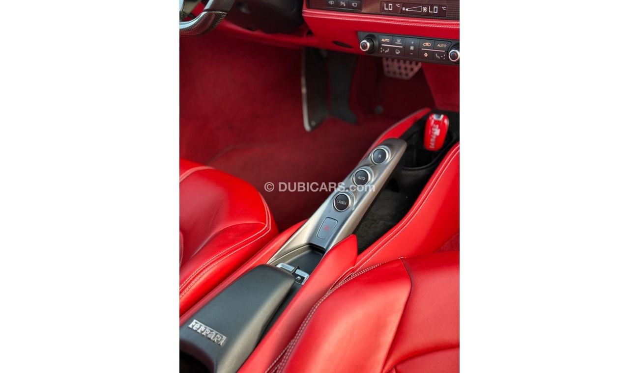 فيراري F8 تريبوتو تريبيوتو