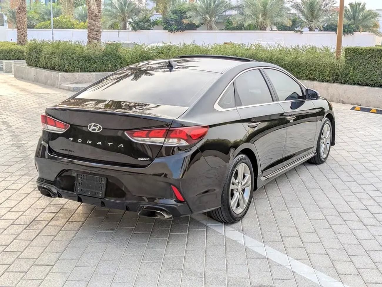 هيونداي سوناتا Sport - American Specs Premium Condition With Sunroof and Navigation