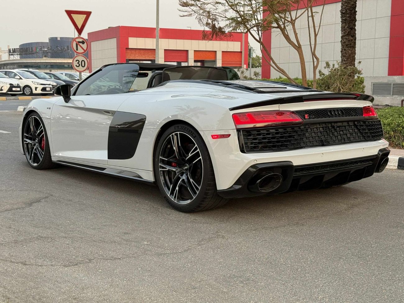 Audi R8 Spyder FSI 5.2L