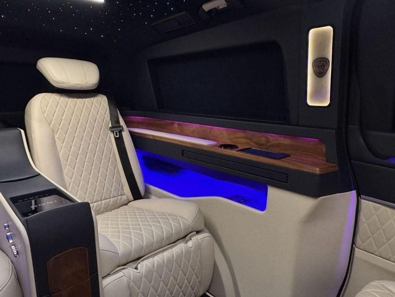 Mercedes Benz V300 AVANTGARDE VIP conversion Brand New 2025 Model in RHD or LHD