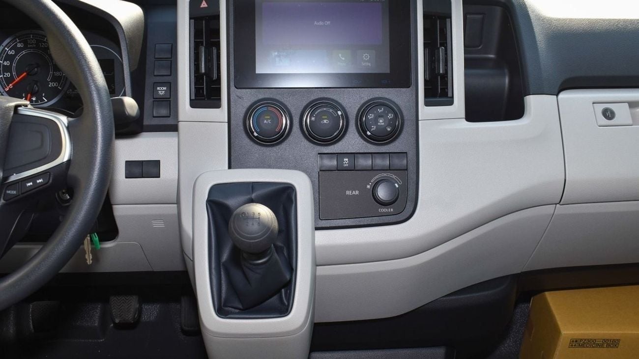 تويوتا هاياس TOYOTA HIACE 3.5L PETROL V6 13 SEATER DX M/T WITH REAR HEATER