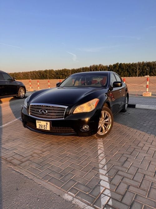Infiniti M37 Base 3.7L