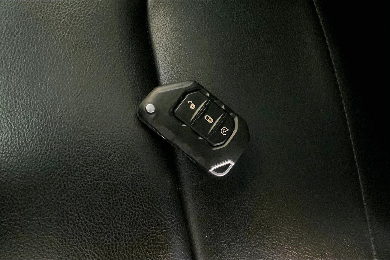 جيب رانجلر Sahara Plus | شامل الضمان | 0 ﺪﻔﻋﺓ ﺃﻮﻟﻯ