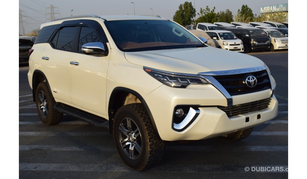 Toyota Fortuner Toyota Fortuner RHD 2019 model Diesel engine car very clean and good condition