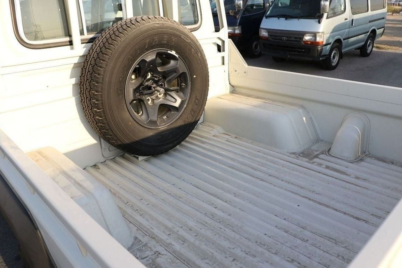 Toyota Land Cruiser Pick Up 2024 LC79 4.5L V8 Diesel Full option