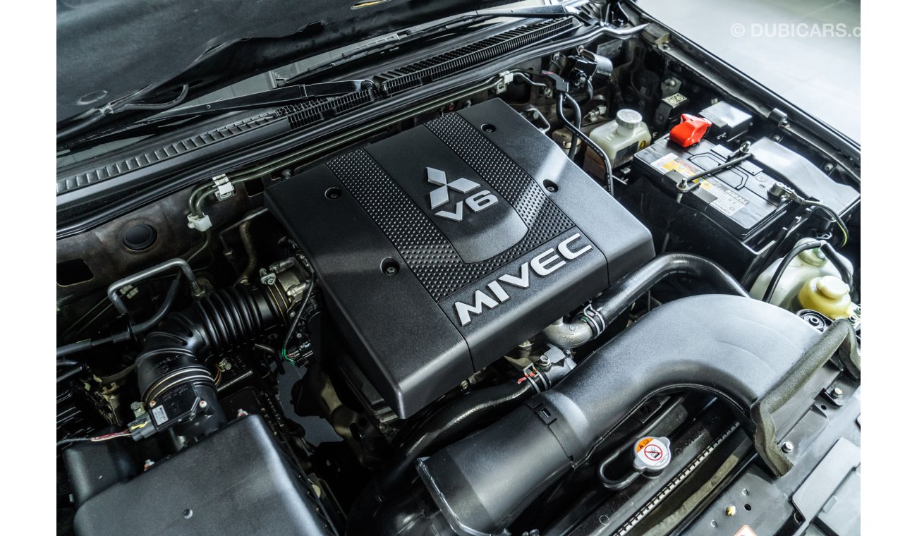 Mitsubishi Pajero 2016 Mitsubishi Pajero 3.8L V6 GLS Full Option / Full Mitsubishi Service History