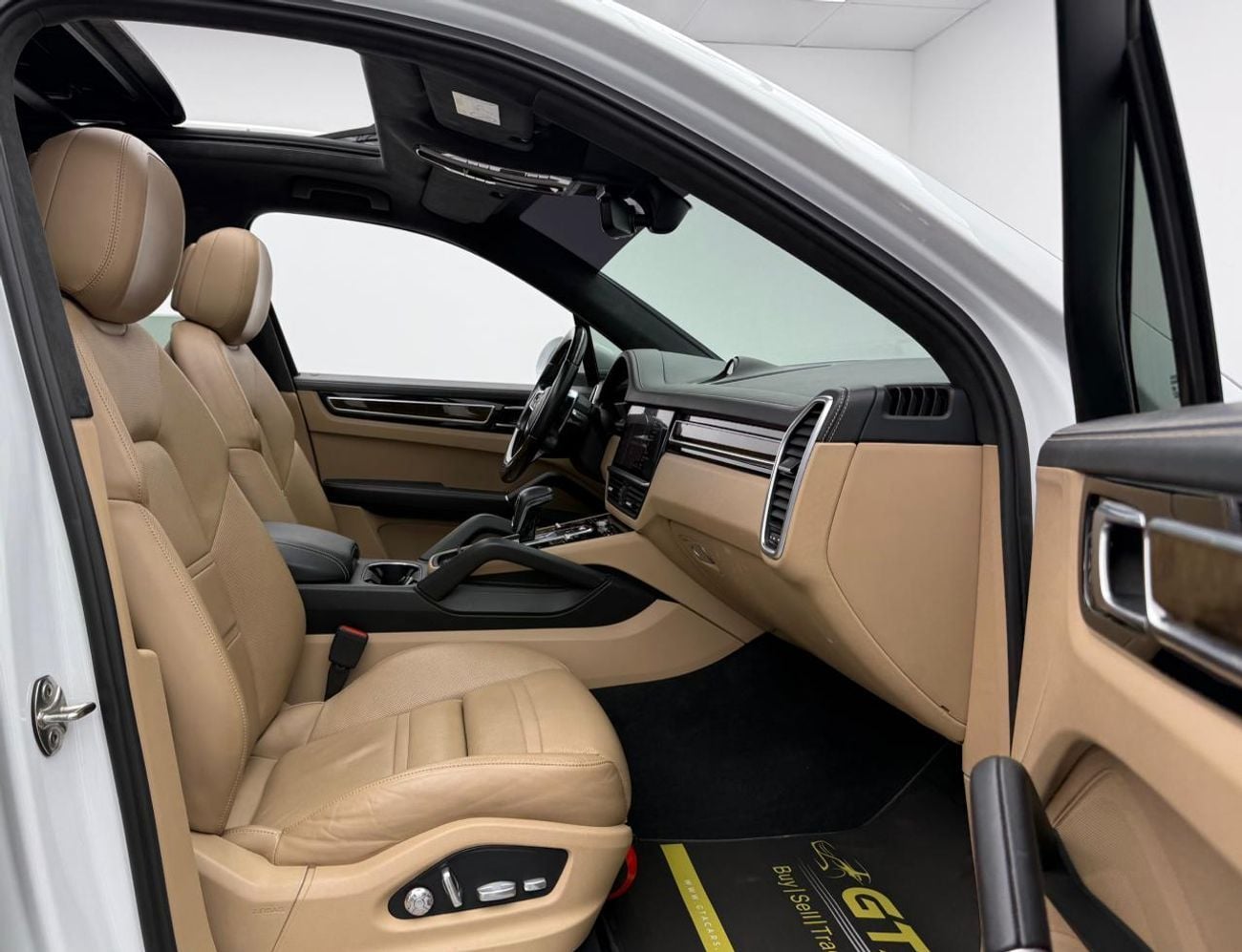 بورش كايان S 2.9L (440 HP) 2018 Porsche Cayenne S, Full Porsche Service History, Sport Chrono Package, Excellen