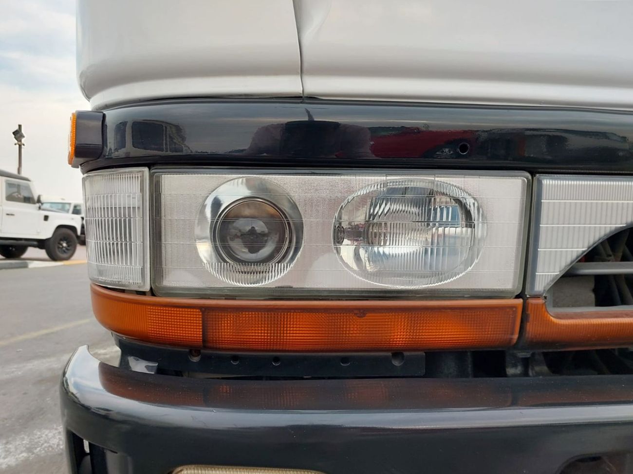 ميتسوبيشي فوسو كانتير MITSUBISHI CANTER TRUCK RHD 1996 MODEL 4.5 L DIESEL MANUAL(PM20996)