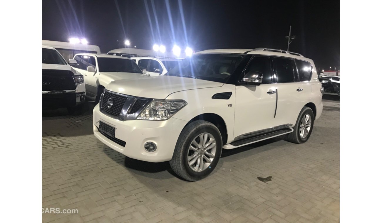 Nissan Patrol نيسان باترول2012 رقم1 بحالة ممتازة محرك صغير