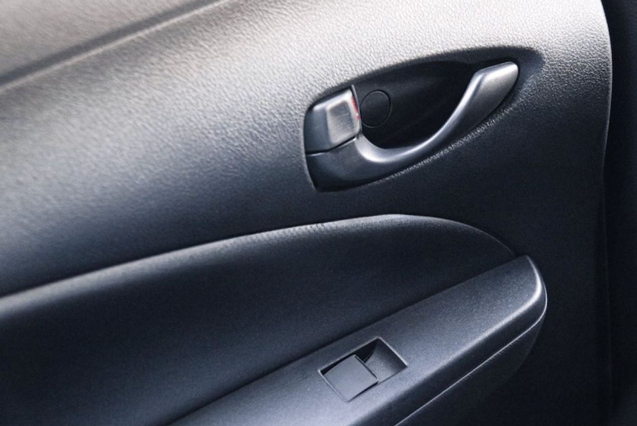 Toyota Yaris TOYOTA YARIS 1.3L