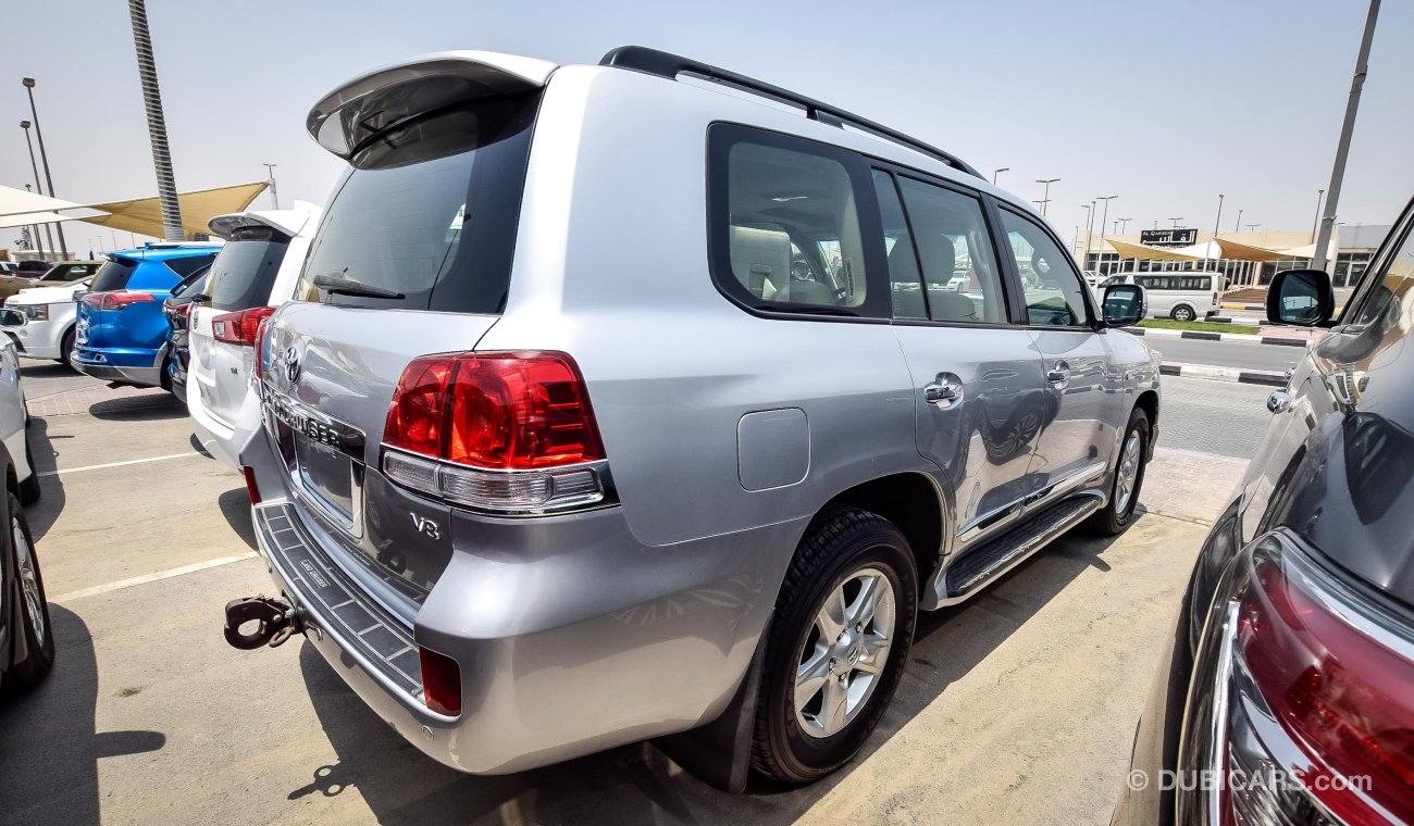 Toyota Land Cruiser VXR V8