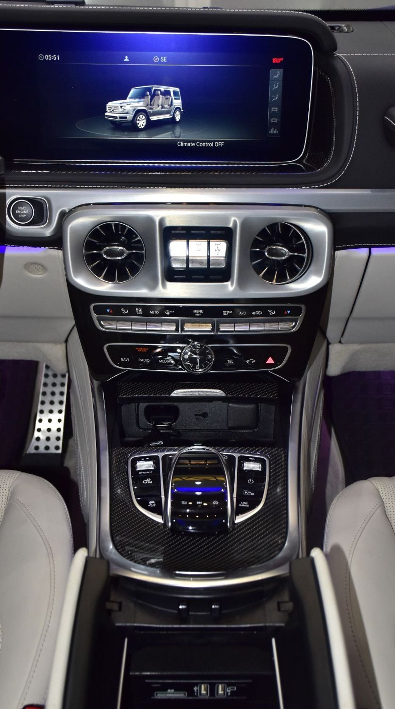 Mercedes Benz G550 EXCELLENT DEAL for our Mercedes Benz G550 ( 2024 Model ) in Grey Color American Specs