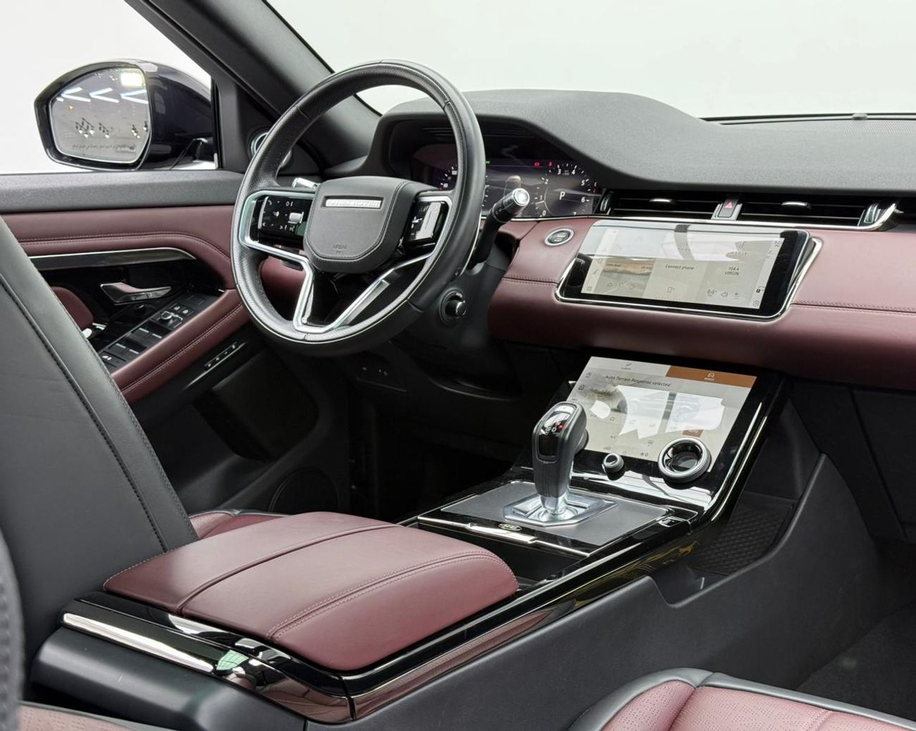 لاند روفر رانج روفر إيفوك P250 R-Dynamic HSE 2.0L 2021 Range Rover Evoque P250 R-Dynamic HSE, 2026 RR Warranty, 2029 RR Servic