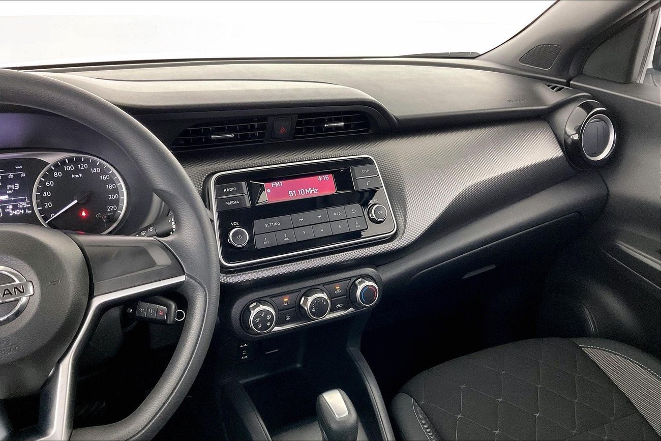 Nissan Kicks SV+NAV | 1 year free warranty | 0 Down Payment